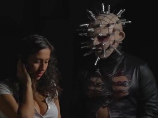 Hinter die szenen von cockraiser: die hellraiser xxx parodie