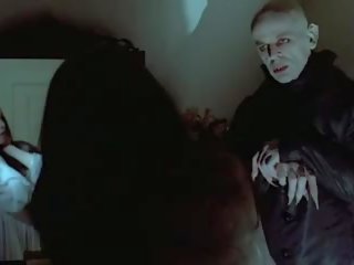 Nosferatu vampiro bites vergine ragazza, gratis adulti video f2