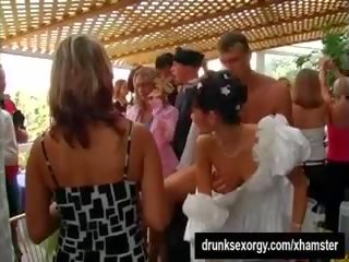 娼婦 吸う と ファック アット a 結婚式