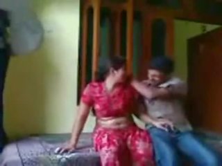 Neighbour aunty desi xxx clip