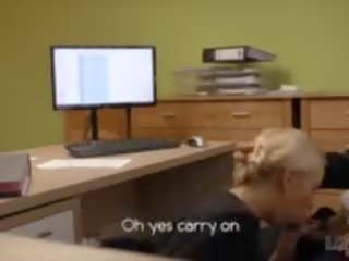 Đầu tiên khiêu dâm đúc của karol trong văn phòng của loan người quản lý