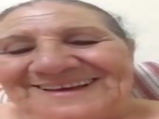 Um velho mulher filmes a si mesma, grátis velho on-line adulto clipe filme ea