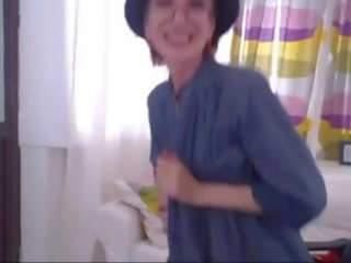 Szczupłe babcia w kamerka internetowa wideo jej cipka