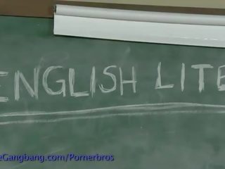 गुत्थी: outstanding टीचर सपने के बारे में गॅंगबॅंग