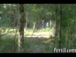 Pistol skyting amatør kjæreste knullet ut dører i den skogen