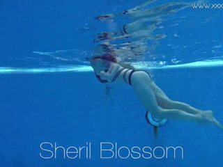 Sheril blossom excelente rusa bajo el agua, hd adulto película bd