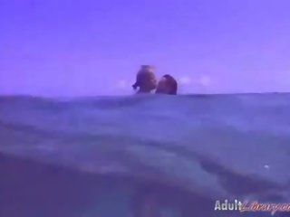Marvellous underwater anala