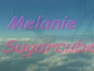 Melanie sugarcube - chesty λατίνα μαμά struts αυτήν stuff