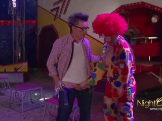 Im zirkus conny fickt yungib payaso, Libre hd pagtatalik 52