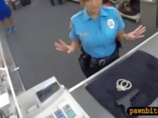 Huge boobs polisi officer pawns her burungpun and fucked