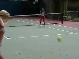 Niekto pre tenis