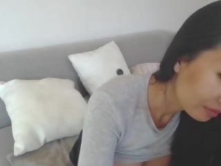 Alluring Asian Leilee Webcam Teasing on the Sofa: Free xxx clip 0e