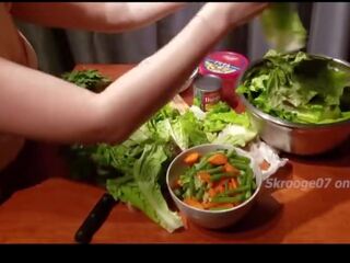 Foodporn ep.1 noodles e nudes- cinese adolescente cooks in biancheria intima e succhia bbc per dolce 4k ã§ââ¹ã©â¥âªã¨â¡â¨ã¦â¼â xxx film filmati