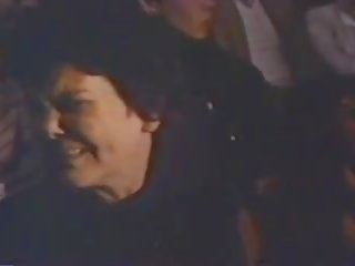 Burlexxx 1984: 무료 x 체코의 x 정격 비디오 mov (8d)