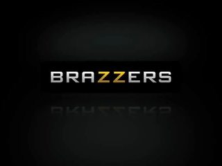 Brazzers - אימאות כמו זה גדול - מעולה אמא שאני אוהב לדפוק זיונים צעיר בָּחוּר ב ה מקלחת סצנה בכיכובם פרנצ'סקה le ו - keiran מָגֵן