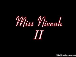 Miss Niveah - Smoking Fetish at Dragginladies