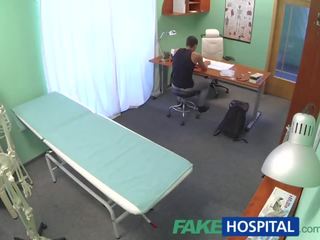 Fakehospital fantastiline meditsiiniõde massaaži patsient enne imemine ja keppimine teda