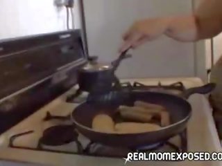 Máma jsem rád šoustat smyslný cooking čas!