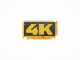 Fist4k. mans tag és ököl ad hatalmas satisfaction hogy mademoiselle megragadt -ban fürdőkád trágár csipesz vide�