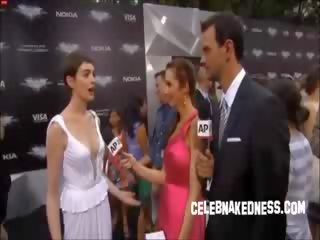 Celeb anne hathaway pokers na the tmavý knight premiere