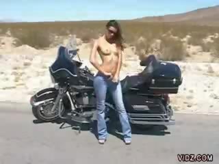 Brune kukulla chicks harley davidson bike